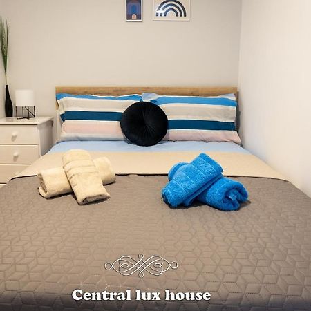 קלמאטה Central Lux House מראה חיצוני תמונה