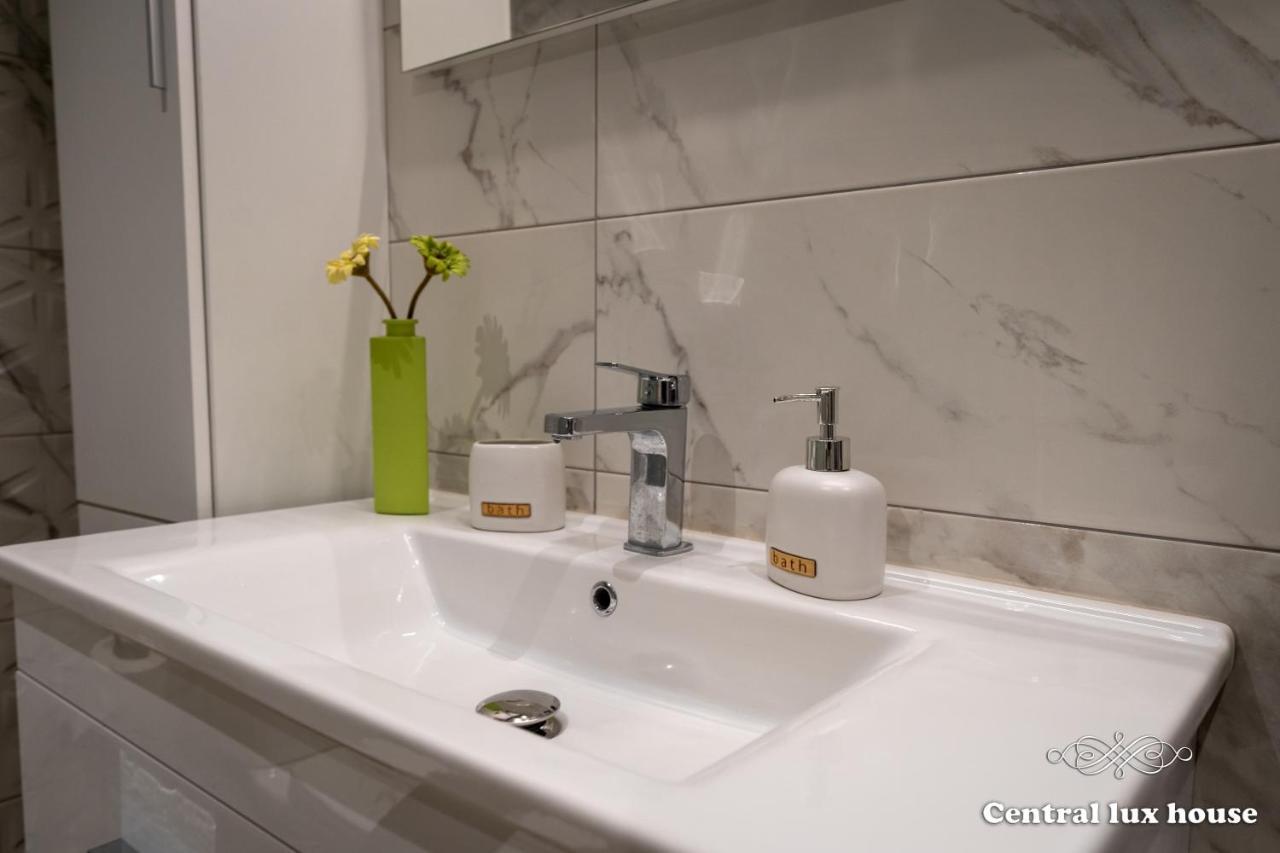 קלמאטה Central Lux House מראה חיצוני תמונה